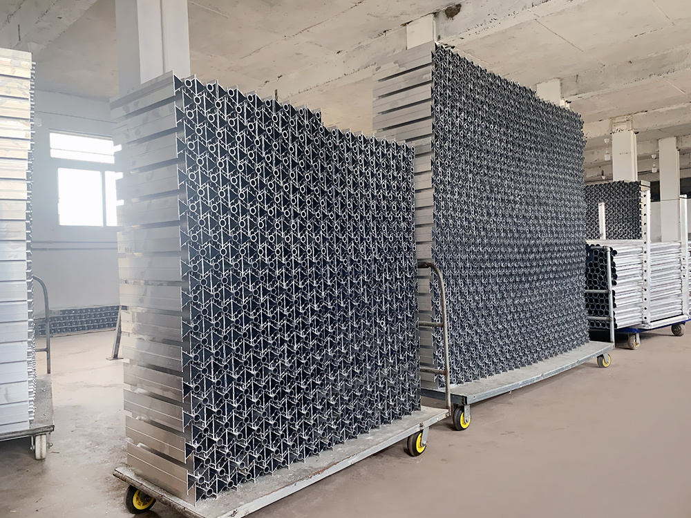 电暖器生产车间